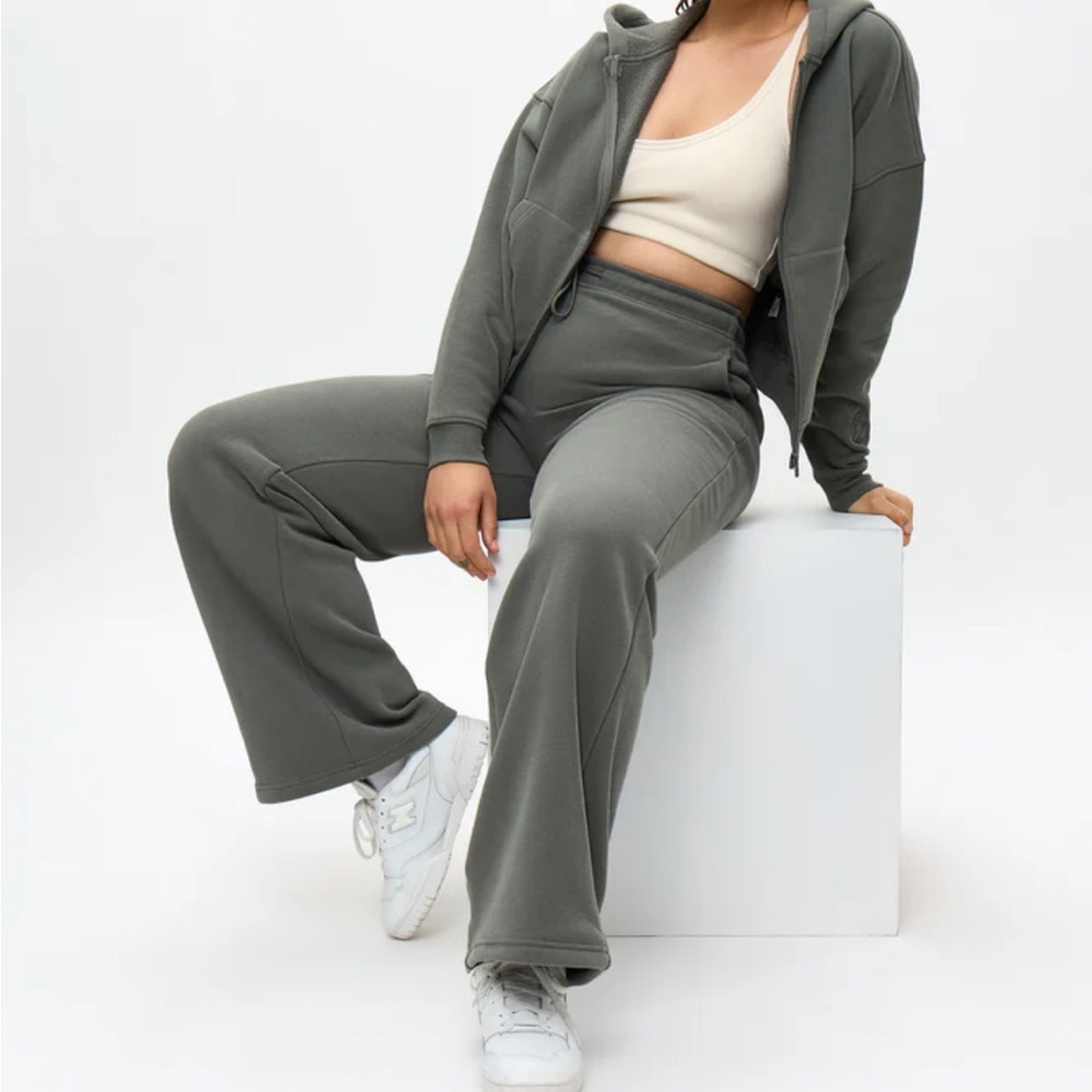 Women's Olive Green Pants & plush sweater Set